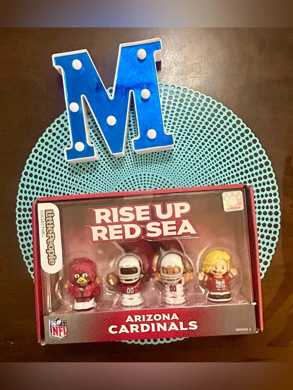 Fisher Price Little People NFL Arizona Cardinals Rise Up Red Sea 4 Figure Set
